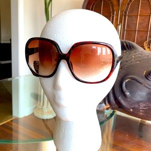 Liz Claiborne Excellent condition w/o case